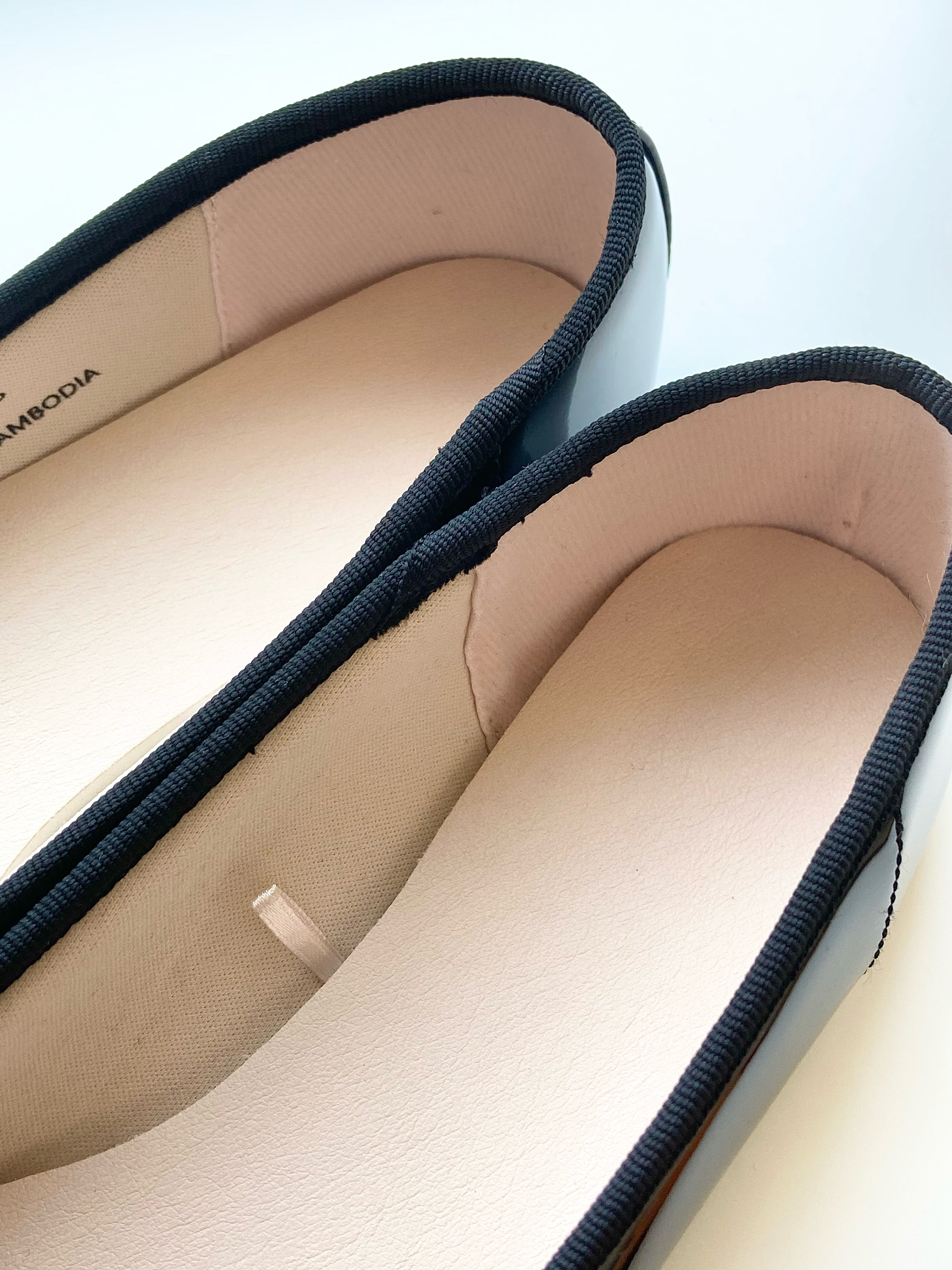 GU(ジーユー)の高見えパンプス「バレエシューズ」