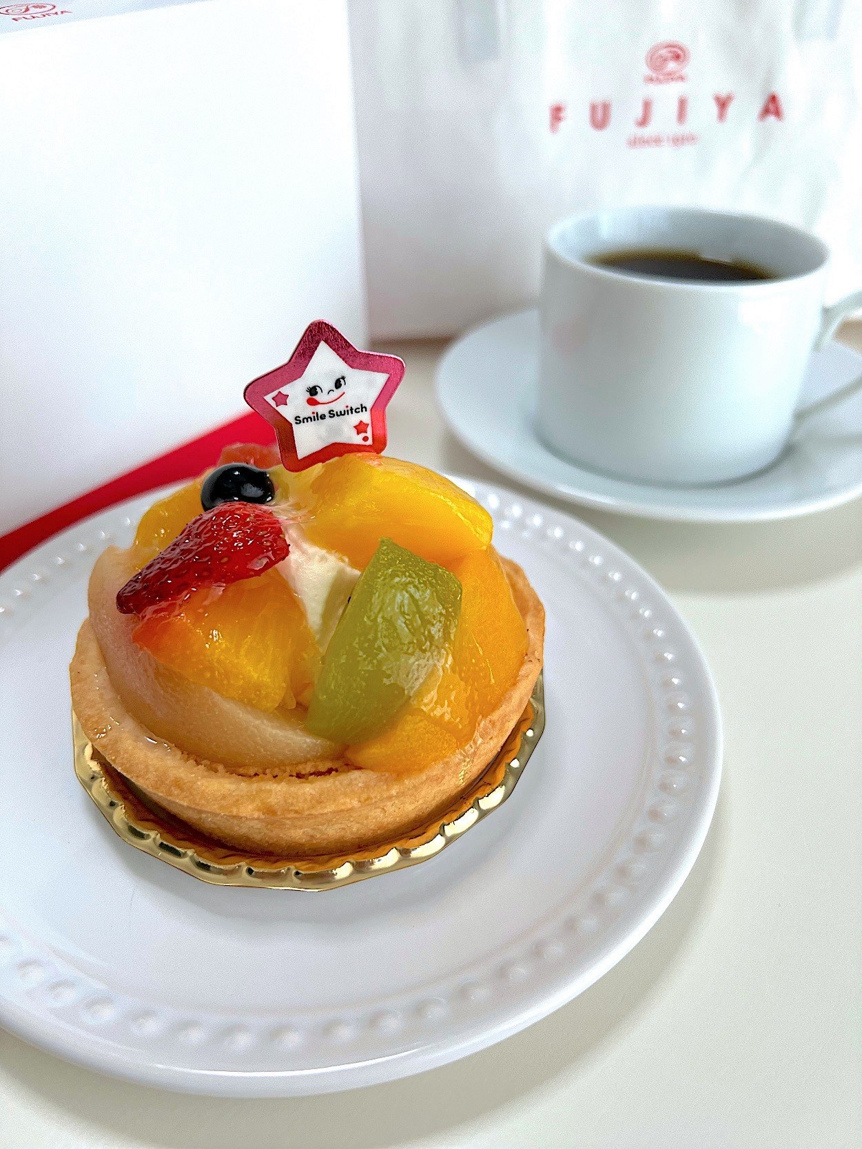 不二家のおすすめスイーツ「キラッキラフルーツタルト」