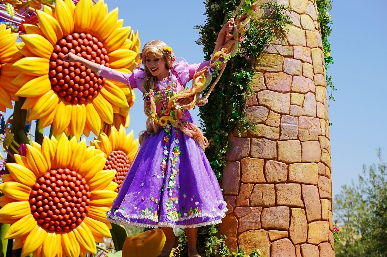 ディズニーランドで開催中の40周年プログラム「ディズニー・ハーモニー・イン・カラー」