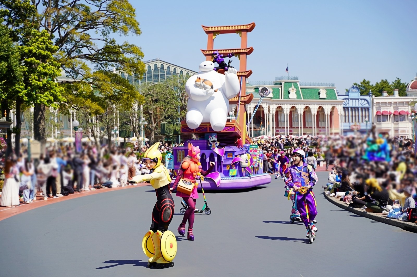 ディズニーランドで開催中の40周年プログラム「ディズニー・ハーモニー・イン・カラー」