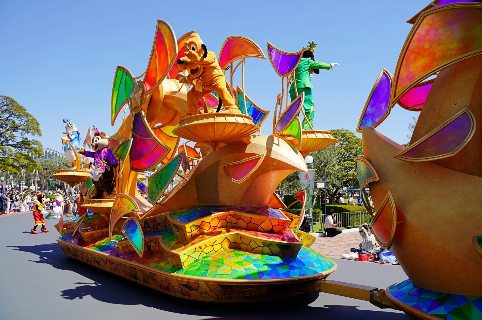 ディズニーランドで開催中の40周年プログラム「ディズニー・ハーモニー・イン・カラー」