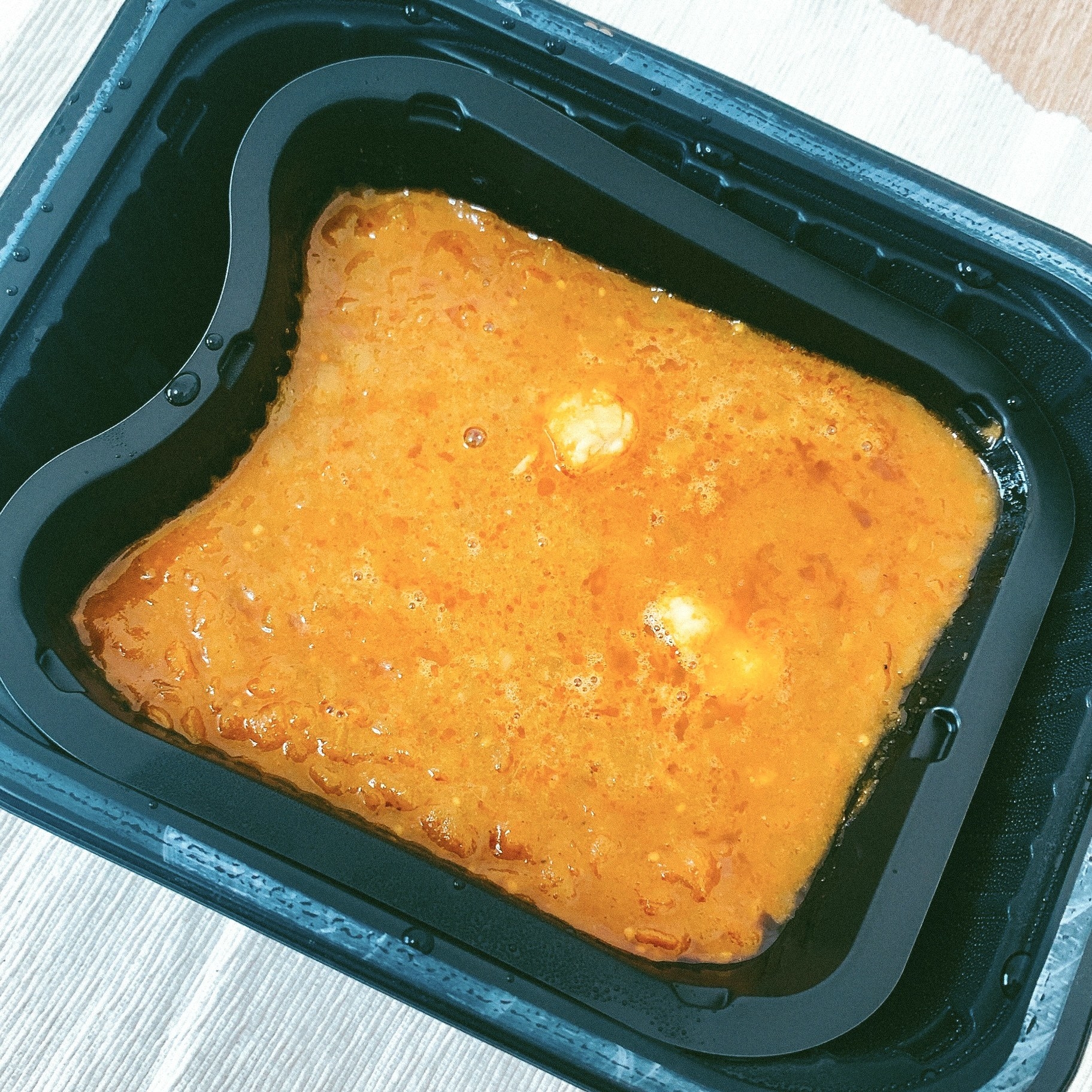 セブン-イレブンのおすすめの冷凍食品「EASE UP魯珈監修 ろかプレート」