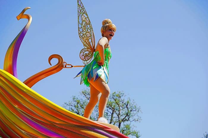 ディズニーランドで開催中の40周年プログラム「ディズニー・ハーモニー・イン・カラー」