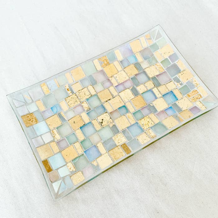 ニトリのおすすめのインテリア「モザイクプレート（レクタングル SU）」