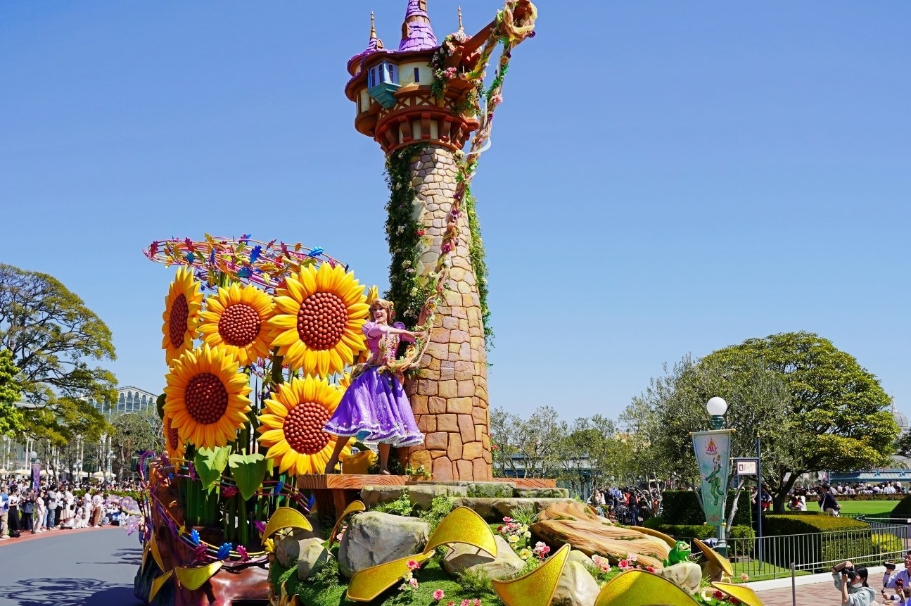 ディズニーランドで開催中の40周年プログラム「ディズニー・ハーモニー・イン・カラー」