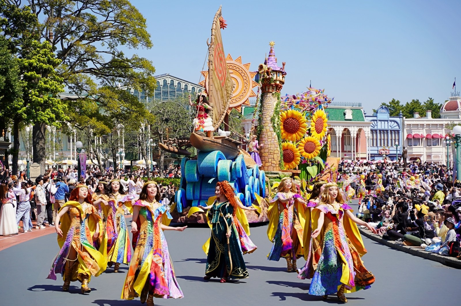 ディズニーランドで開催中の40周年プログラム「ディズニー・ハーモニー・イン・カラー」