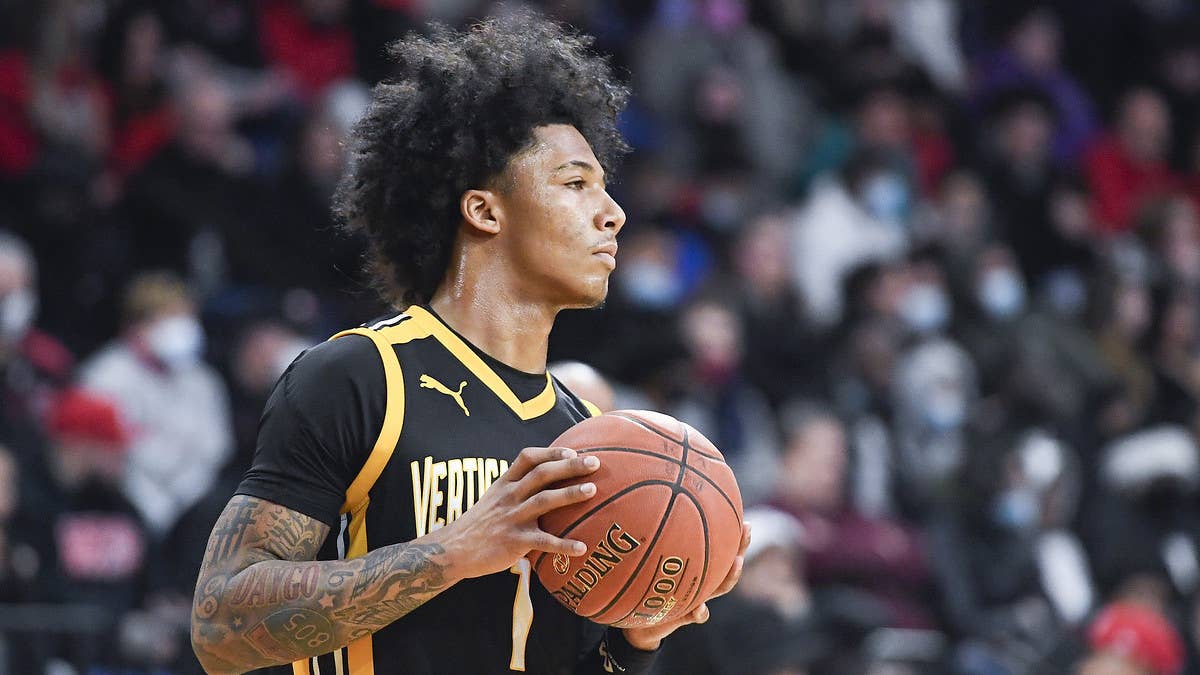 Memphis Tigers five-star recruit Mikey Williams was arrested on Thursday on five felony charges of suspicion of assault with a deadly weapon.