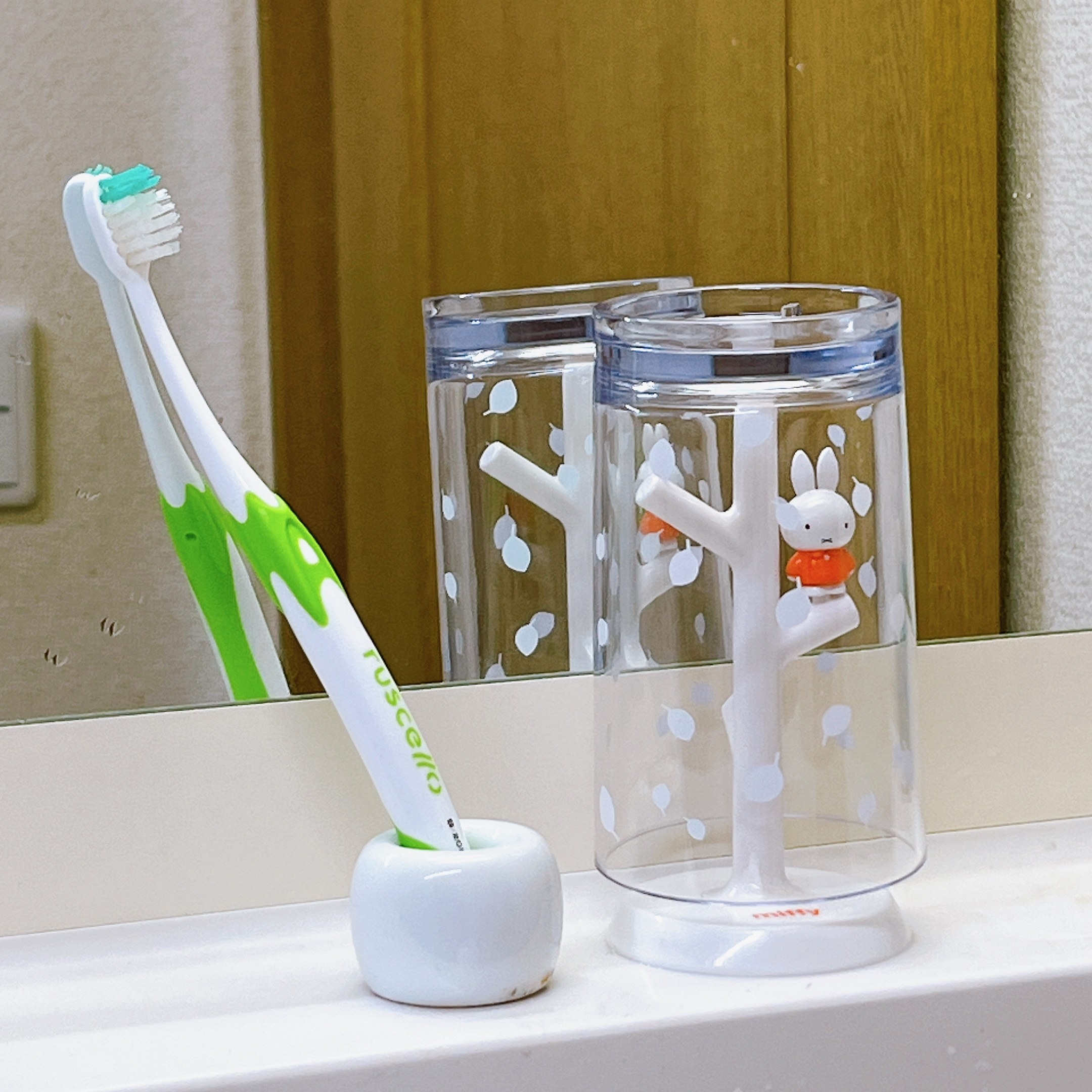 NITORI(ニトリ)のオススメ雑貨「うがいコップ&スタンド ミッフィー」