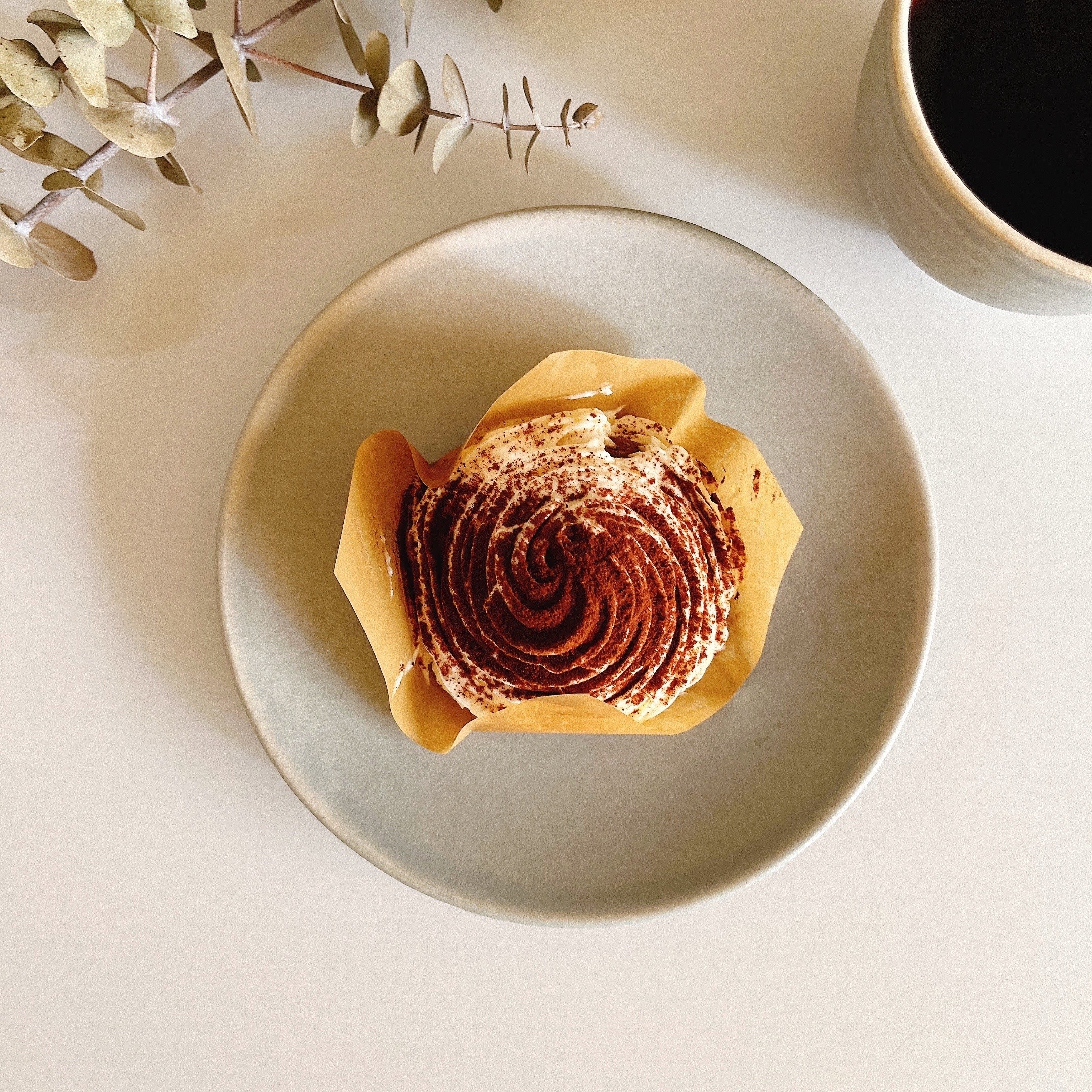 LAWSON(ローソン)のおすすめスイーツ「Uchi Café × 猿田彦珈琲 ティラミスモンブランケーキ」