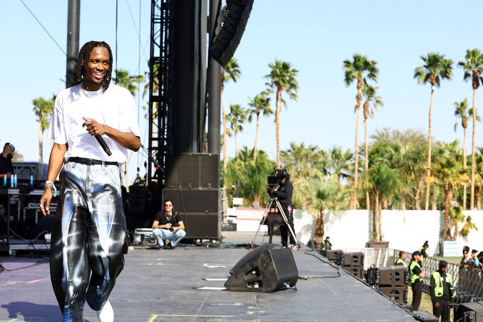Celeb Coachella Night One Outfits