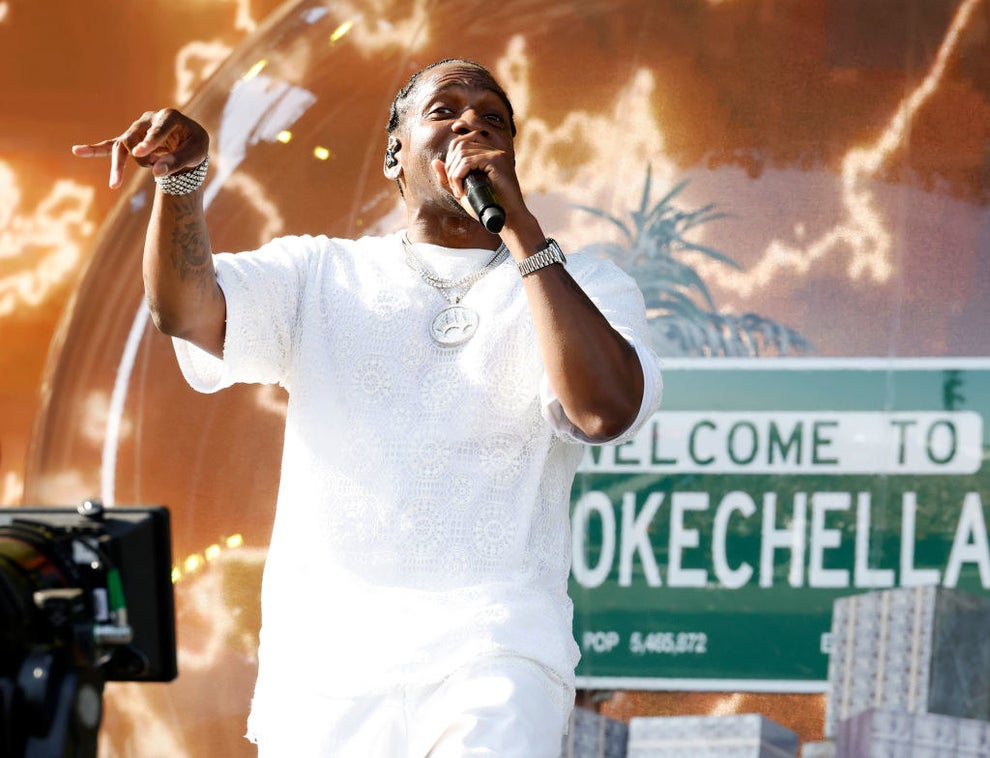 Celeb Coachella Night One Outfits