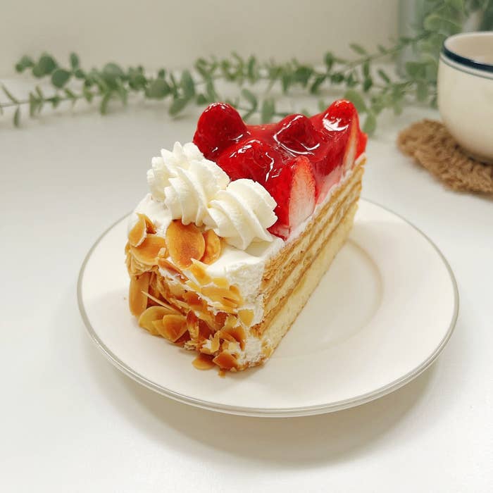 銀座コージーコーナーのオススメのケーキ「ナポレオンパイ」