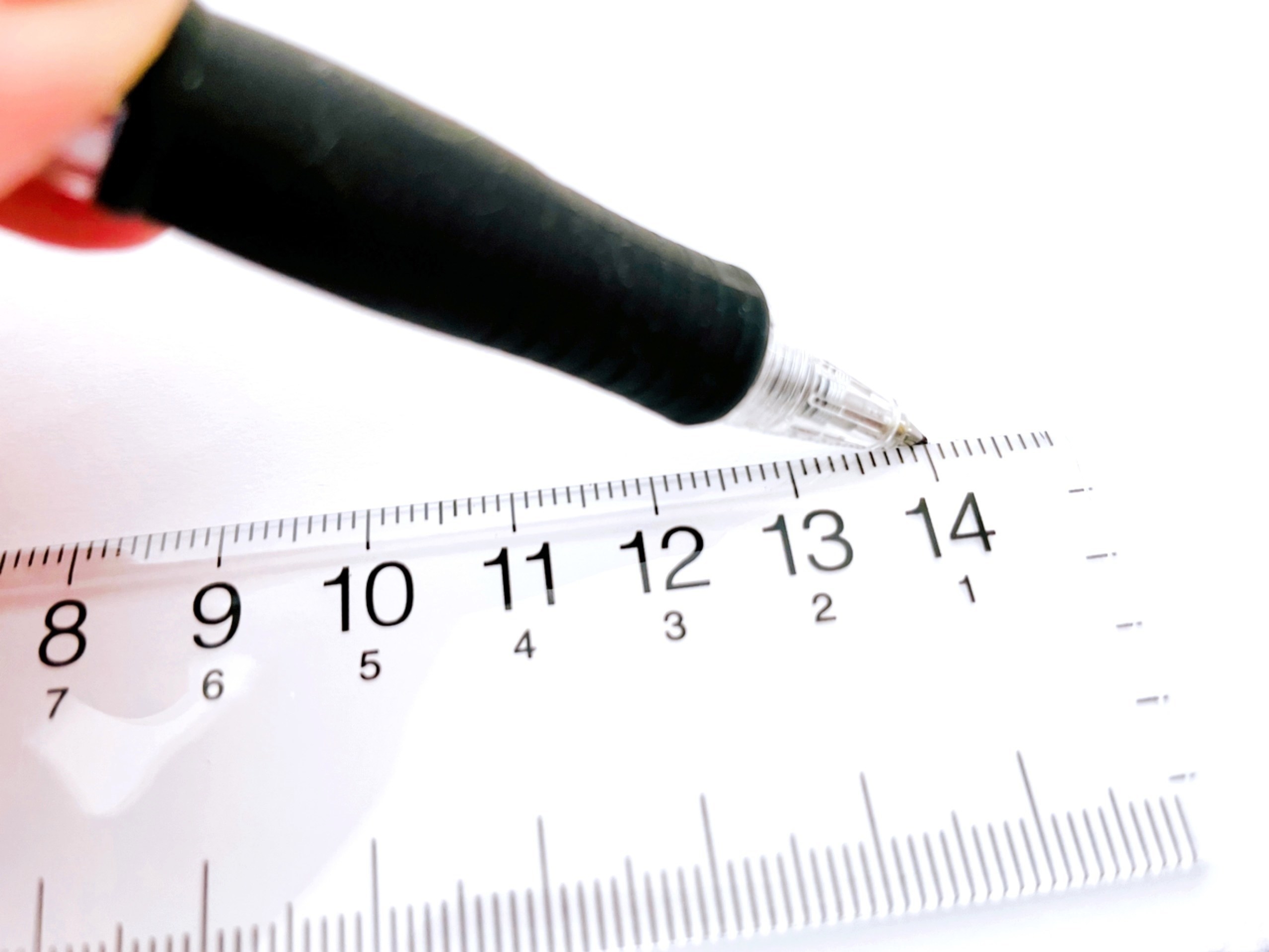 無印良品でオススメの文房具「アクリルクリア定規 15cm」