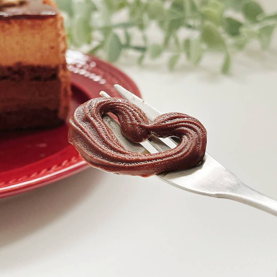 コージーコーナー】「チョコ好きにはたまらない」「ガチで世界一」幸福感えげつない《激うまスイーツ》上から下までチョコづくしで贅沢すぎる！