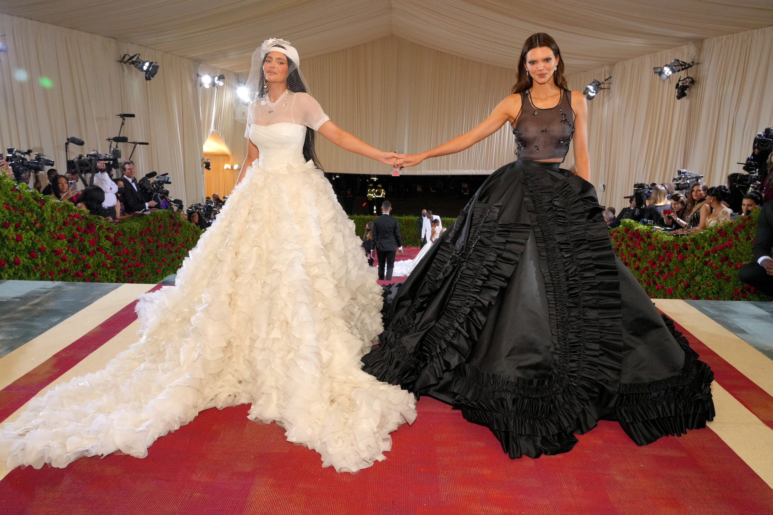 Kylie and Kendall holding hands on the Met Gala red carpet