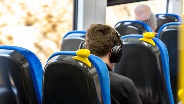 uk-train-operator-asks-customers-to-stop-watching-3-1449-1681766341-7_dblbig.jpg?output-quality=autou0026fill=640:360;center