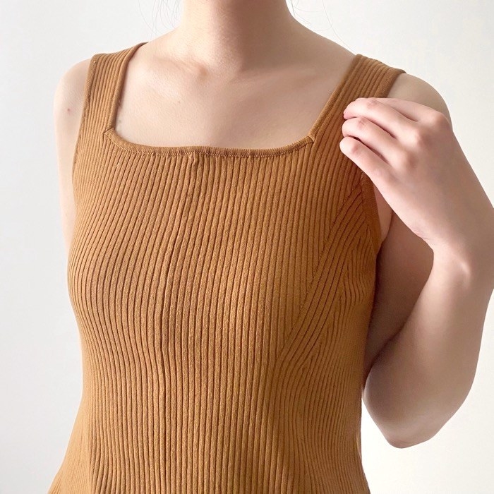 GU（ジーユー）のおすすめワンピース「リブニットワンピース（ノースリーブ）」