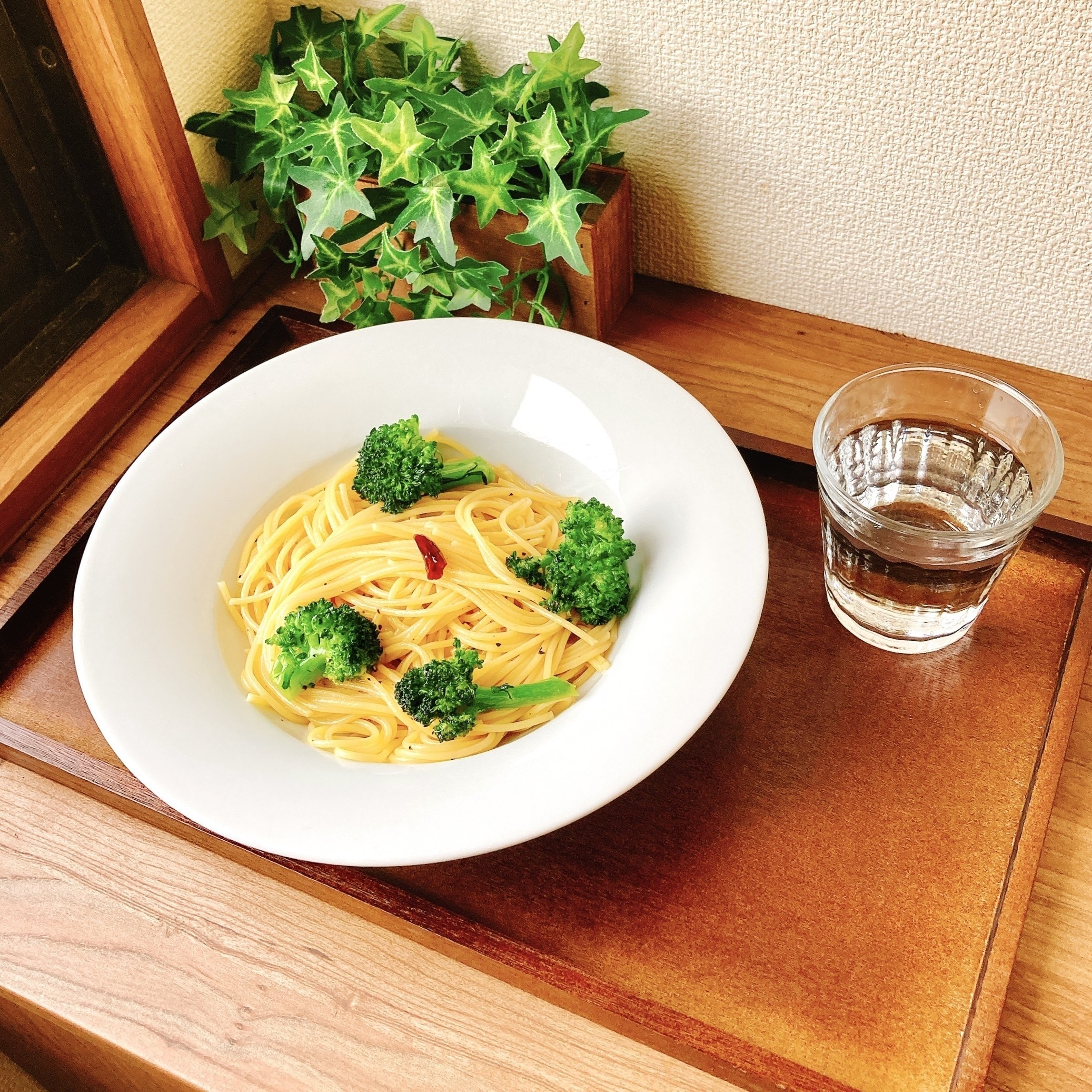 DAISO（ダイソー）のオススメのトレー「木製お盆」