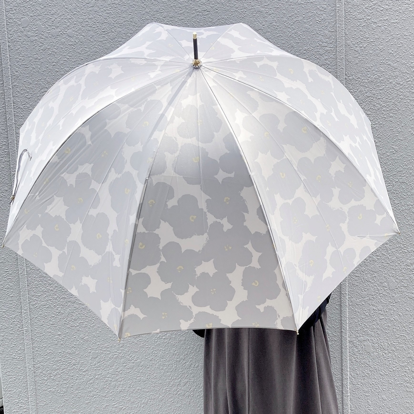Francfranc（フランフラン）のオススメの傘「ハナプリント 長傘 58cm グレー（晴雨兼用）」