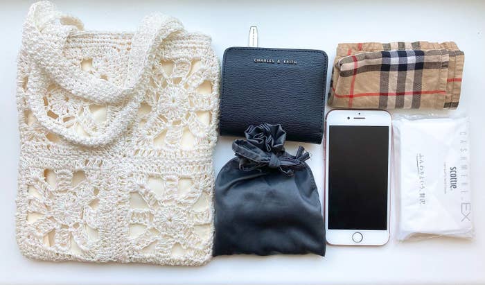 niko and&hellip;（ニコアンド）のおすすめのバッグ「オリジナルフラワーメタリックショルダーバッグ」