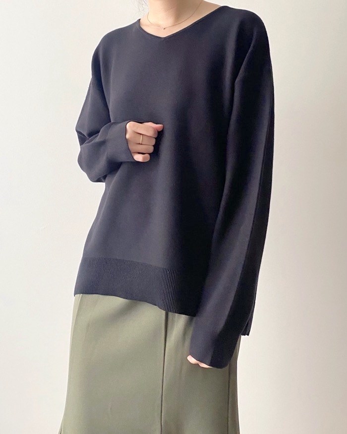 GLOBAL WORK（グローバルワーク）のおすすめトップス「トリプルイージーVプルオーバー」