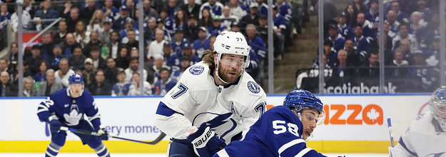 Maple Leafs Fans React to Blowout Loss in Game 1 Against Tampa Bay Lightning
