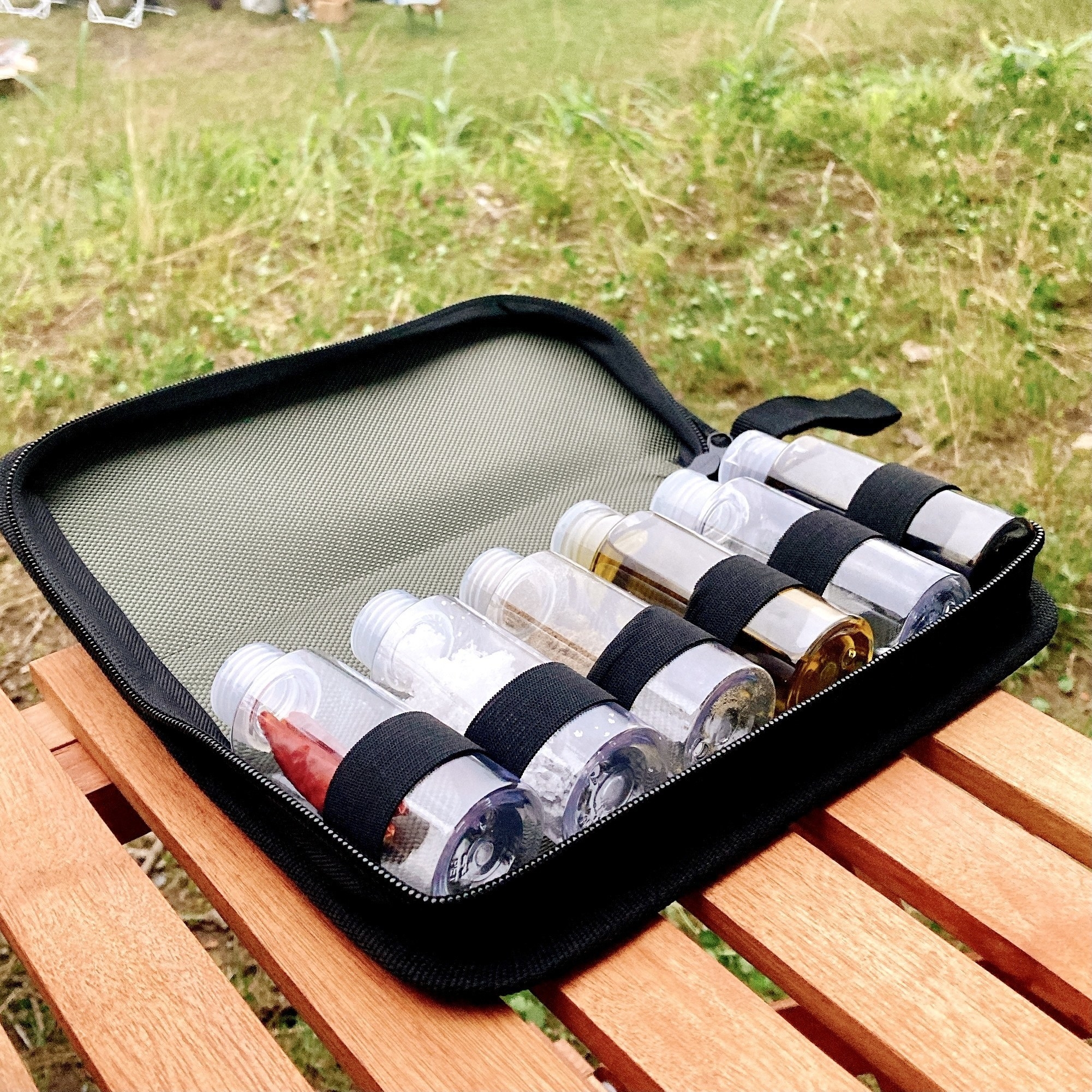 Daiso（ダイソー）のおすすめバーベキュー用品「調味料ボトル収納ポーチ」