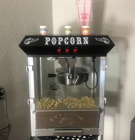 Review photo of the popcorn machine