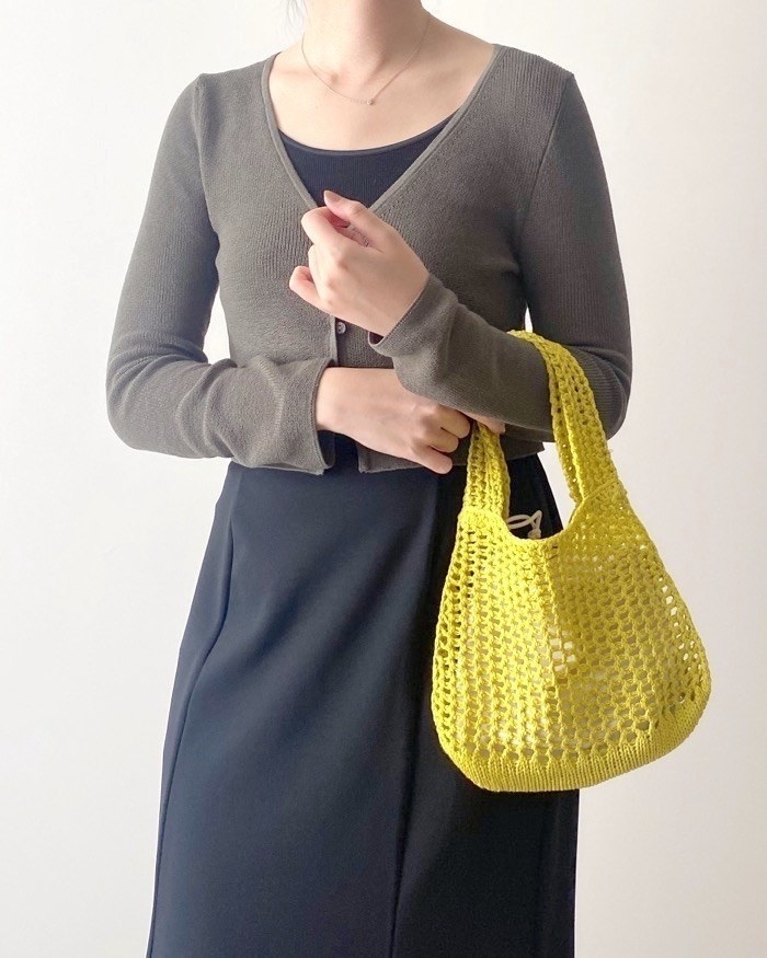GU（ジーユー）のおすすめのファッションアイテム「ニットミニバッグ+E」