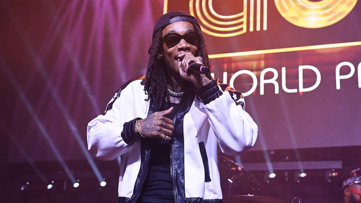 In a post shared on Twitter, Wiz Khalifa responded to fans who clowned his feet with a poem after he shared a photo of himself recording in the studio.