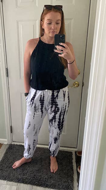 31 Comfy Clothes That Don't Dig, Pinch, Or Constrict