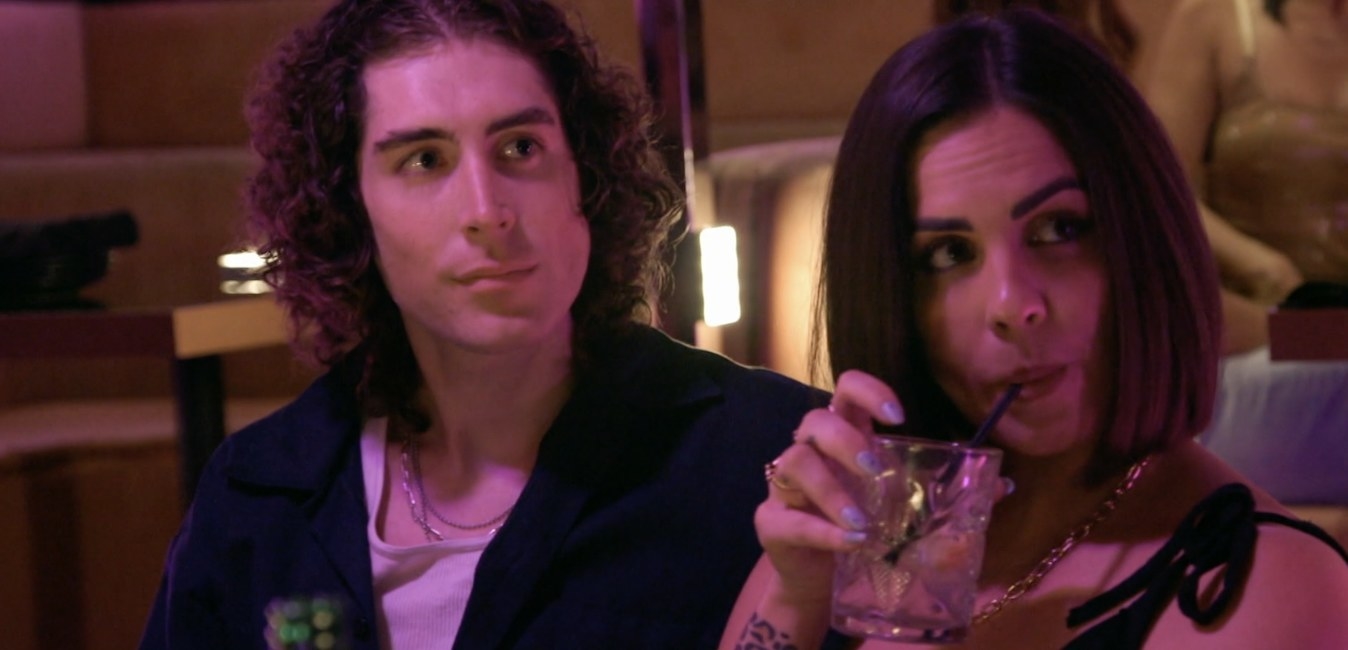 Satchel and Katie looking at Sandoval