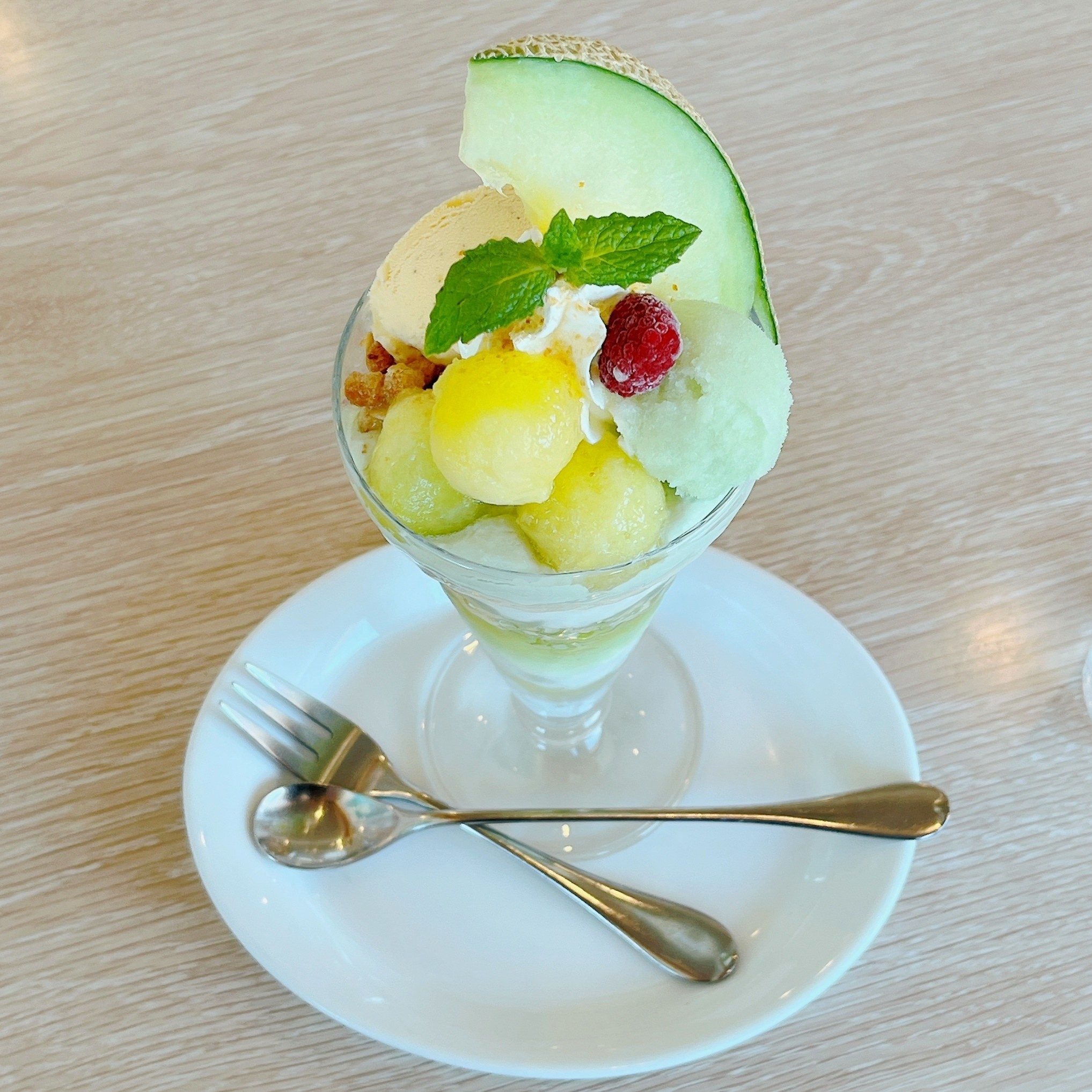 Denny's（デニーズ）のおすすめスイーツ「マスクメロンのザ・サンデー」