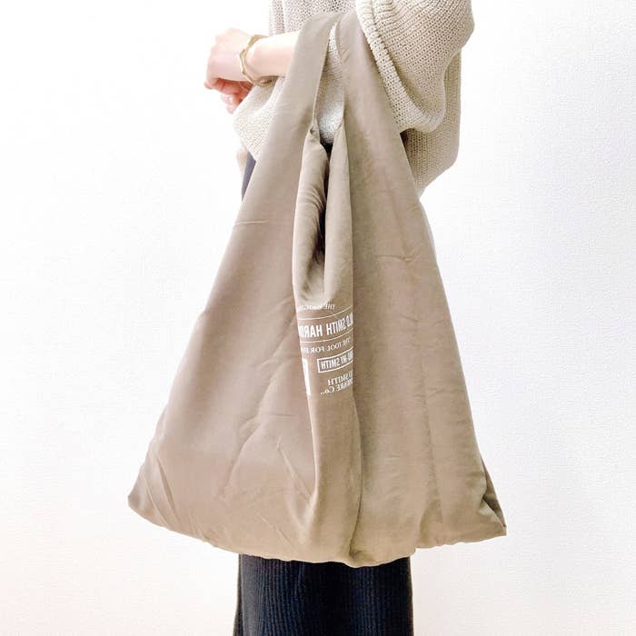 niko and&hellip;（ニコアンド）のおすすめのバッグ「［OLD SMITH］【POST GENERAL（ポストジェネラル）】ループコンビニエコバッグ」