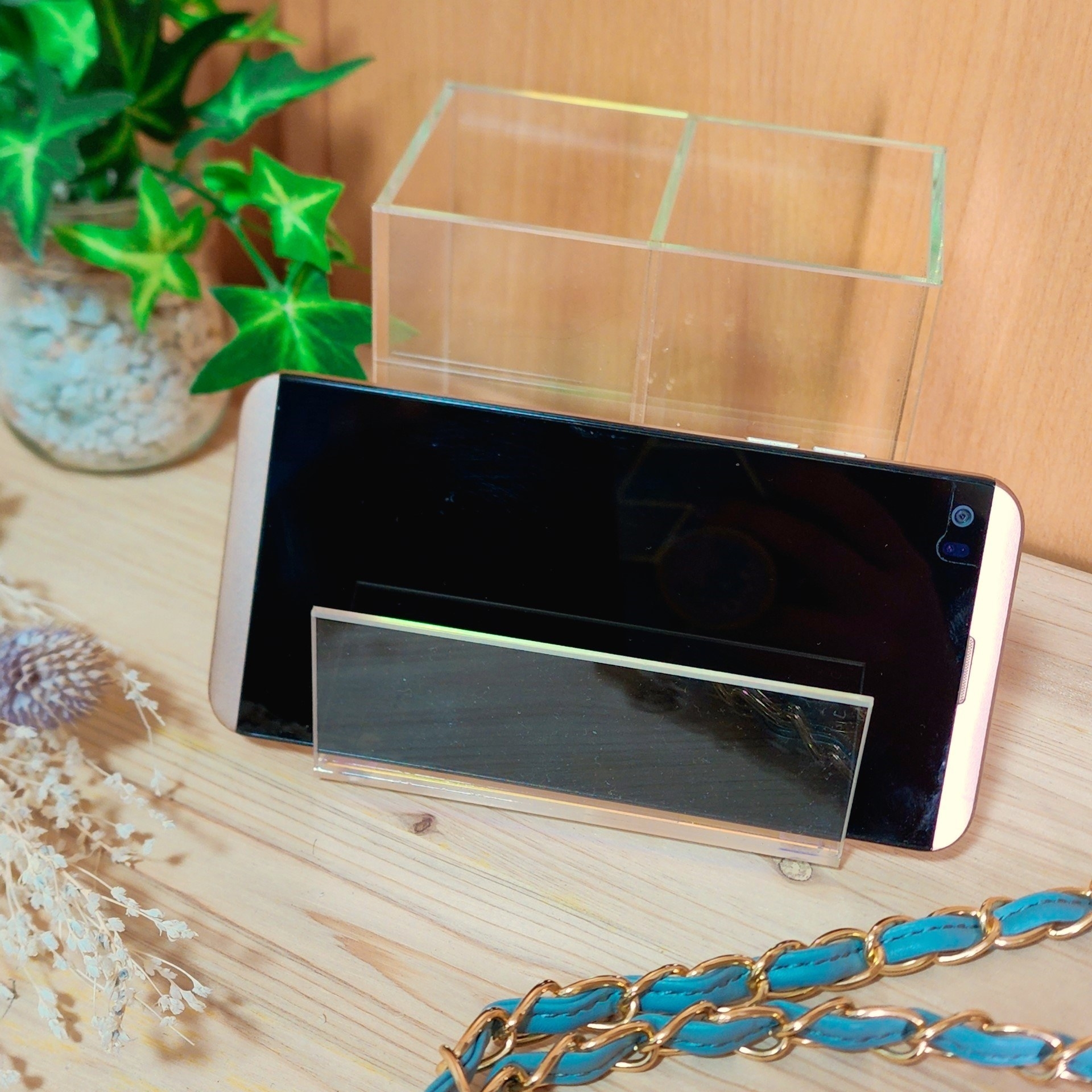 LOFT（ロフト）のおすすめ雑貨「ルミリア ペン＆スマホスタンド」