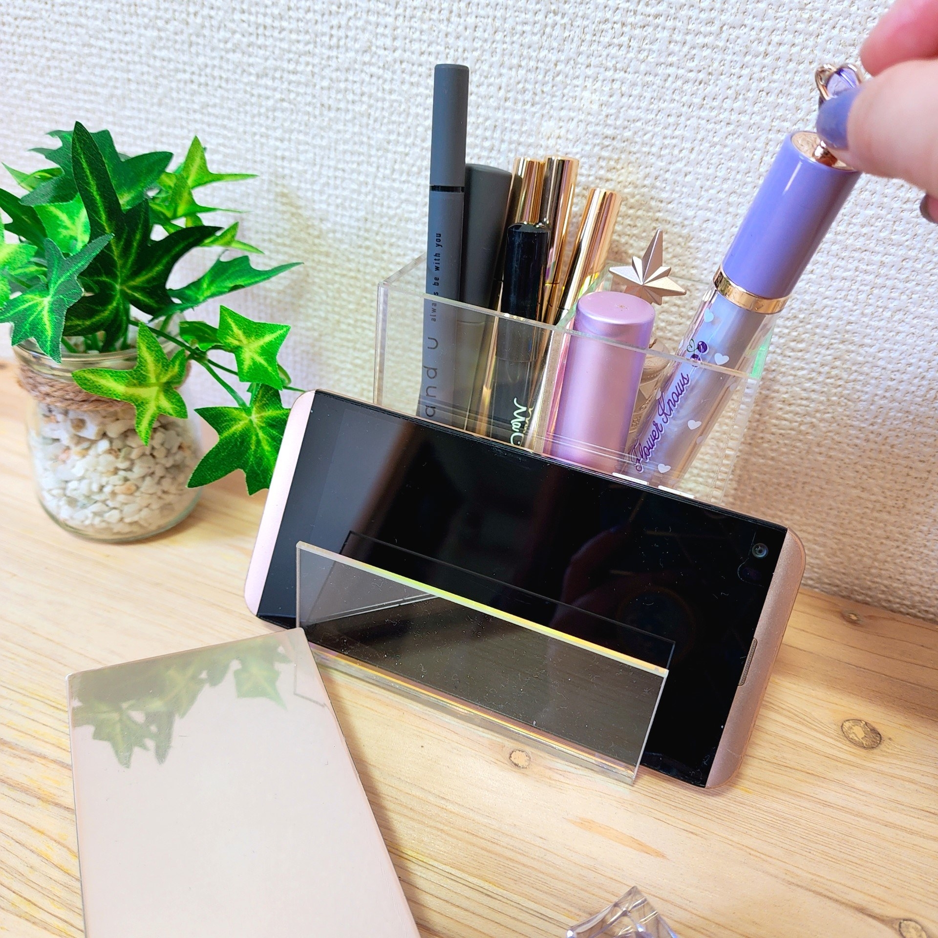 LOFT（ロフト）のおすすめ雑貨「ルミリア ペン＆スマホスタンド」