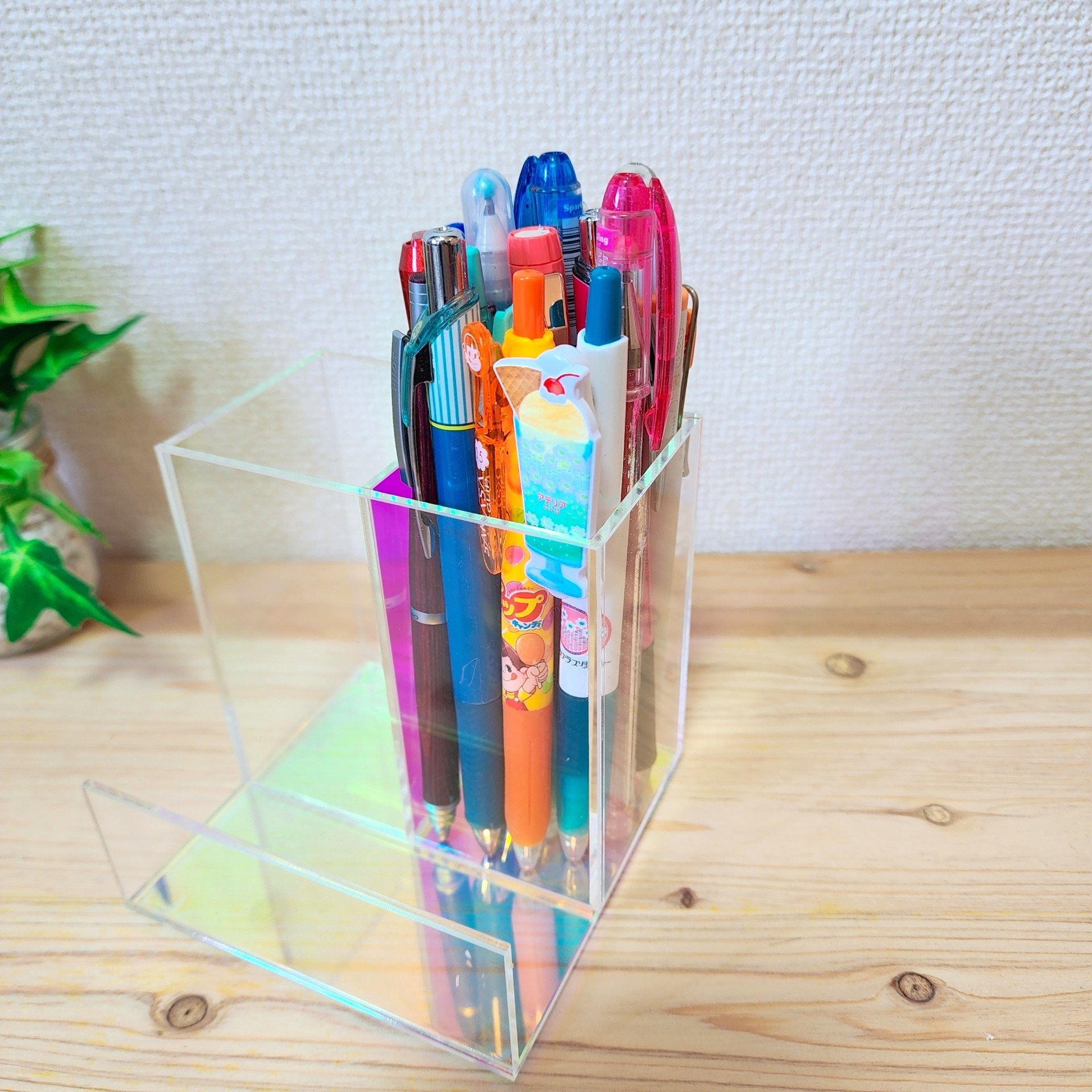 LOFT（ロフト）のおすすめ雑貨「ルミリア ペン＆スマホスタンド」