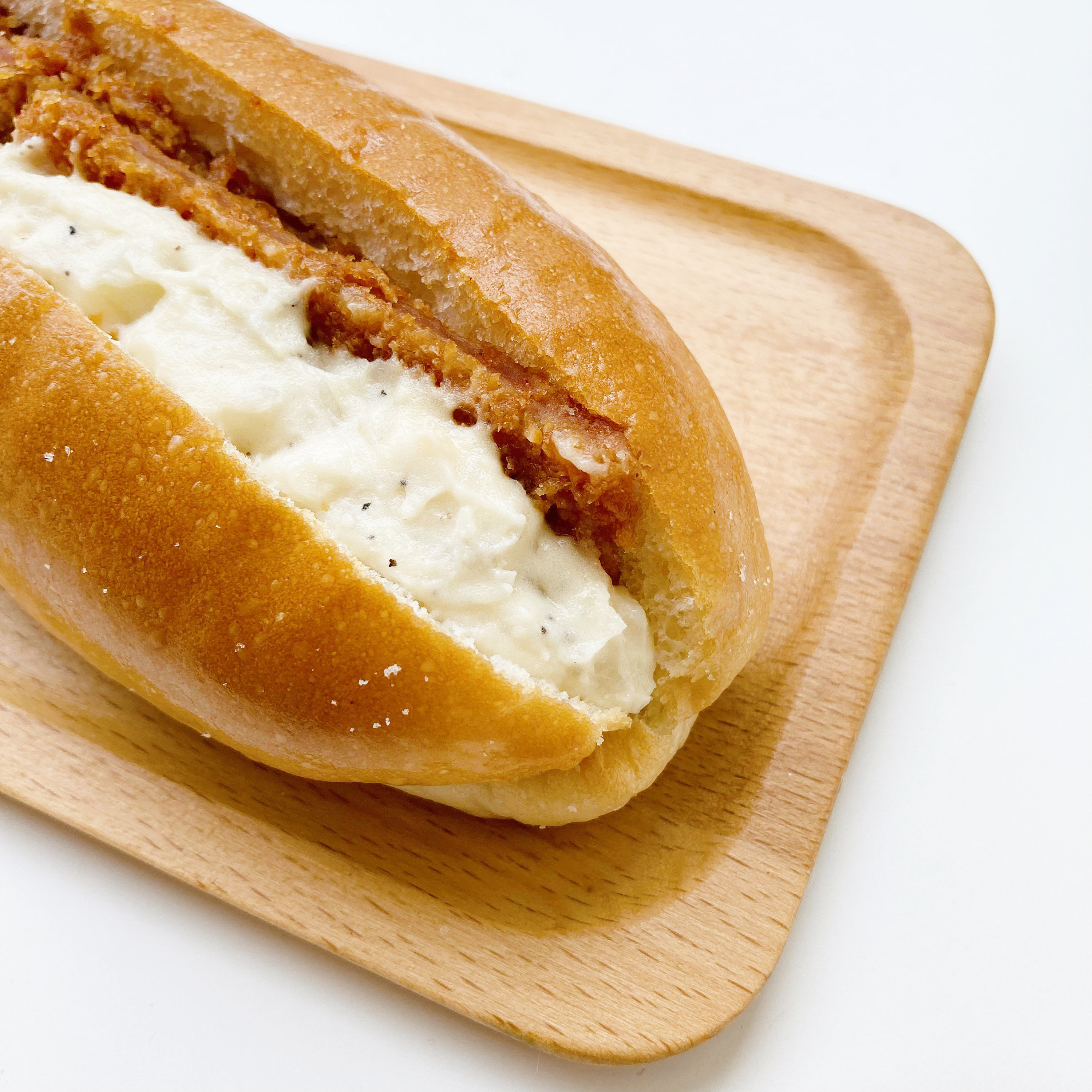 FamilyMart（ファミリーマート）の惣菜パン「生コッペパン（ハムカツ&amp;amp;ポテト）」