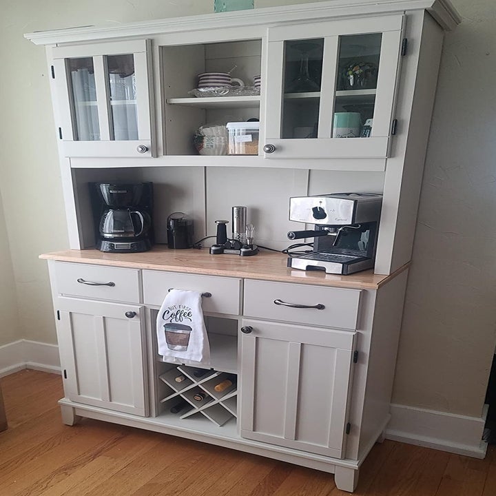 a reviewer photo of the white hutch