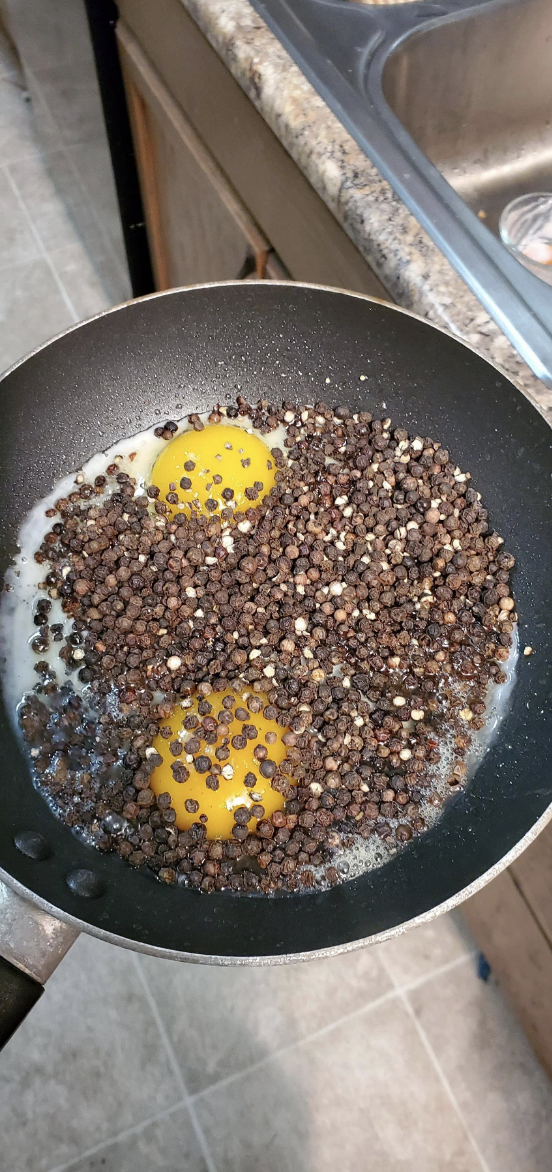 An excessive amount of pepper in a skillet