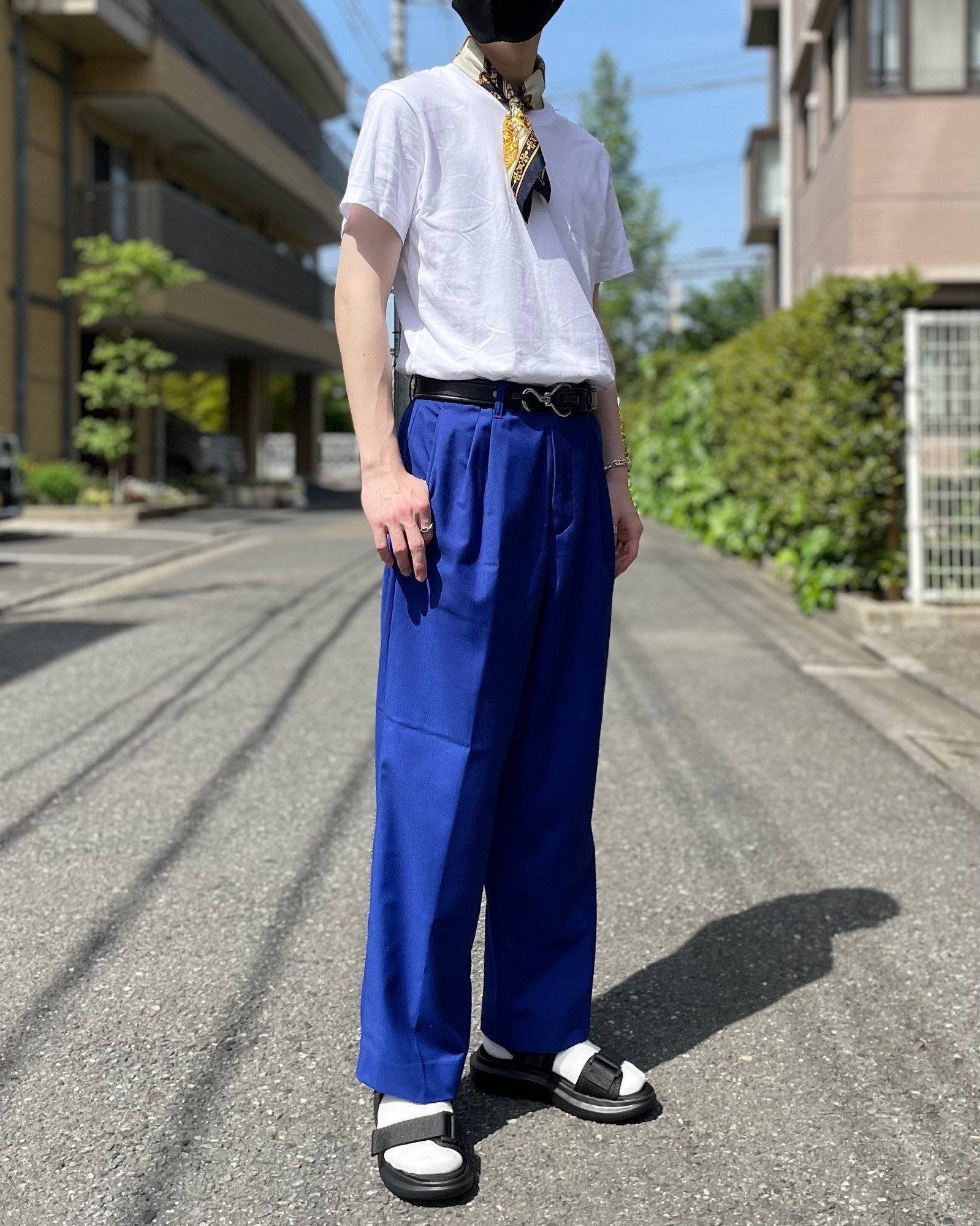 GU(ジーユー)のおすすめのメンズアイテム「コットンカラーT(半袖)」のコーディネート