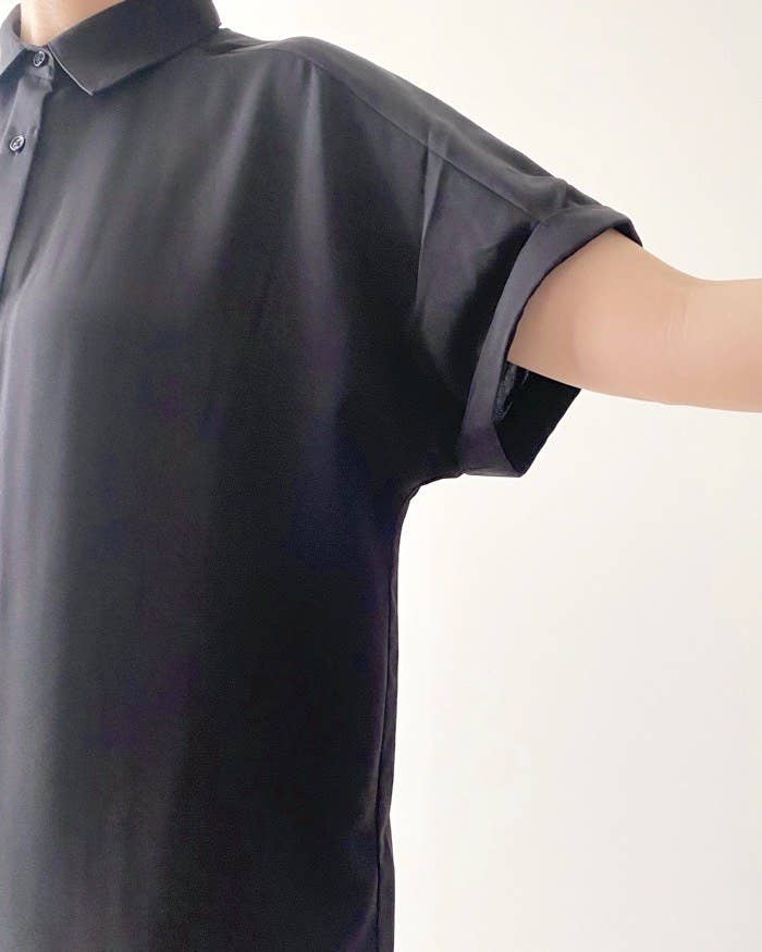 GU(ジーユー)のおすすめトップス「ドレープシャツ(半袖)」