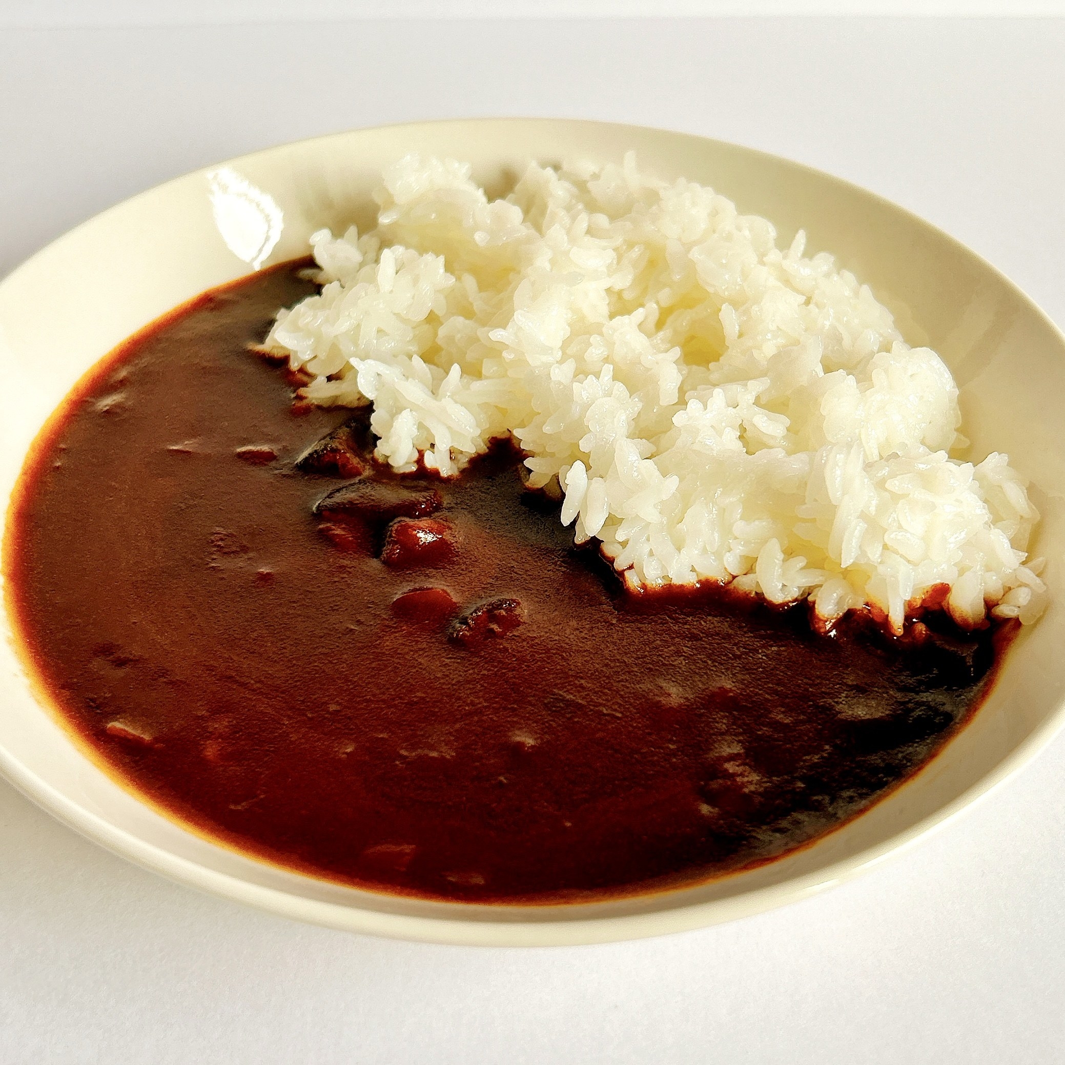 3COINS(スリーコインズ)のオススメのカレー「濃厚な味わいハヤシビーフ」