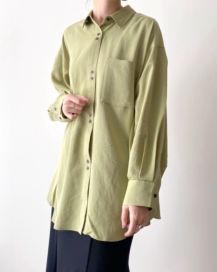 GLOBAL WORK(グローバルワーク)のおすすめトップス「イージーケアオーバーシャツ」