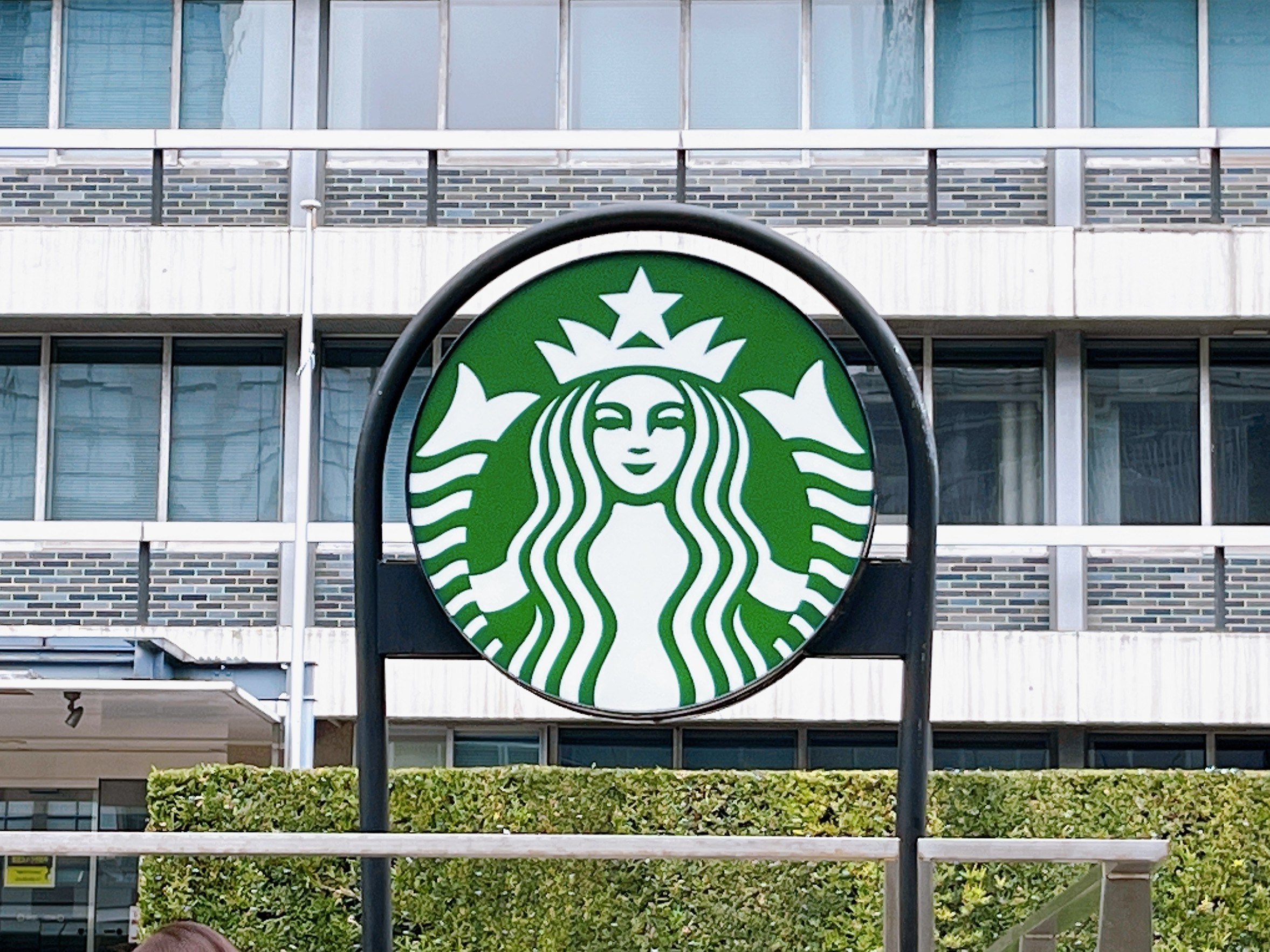 スタバ新作】センスの塊すぎるって…!高級感たっぷりの「新作 スタバ新作】センスの塊すぎるって…!高級感たっぷりの「新作