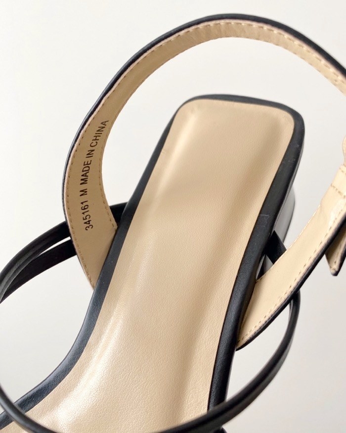 GU（ジーユー）のおすすめサンダル「ナローストラップクリアヒールサンダル」