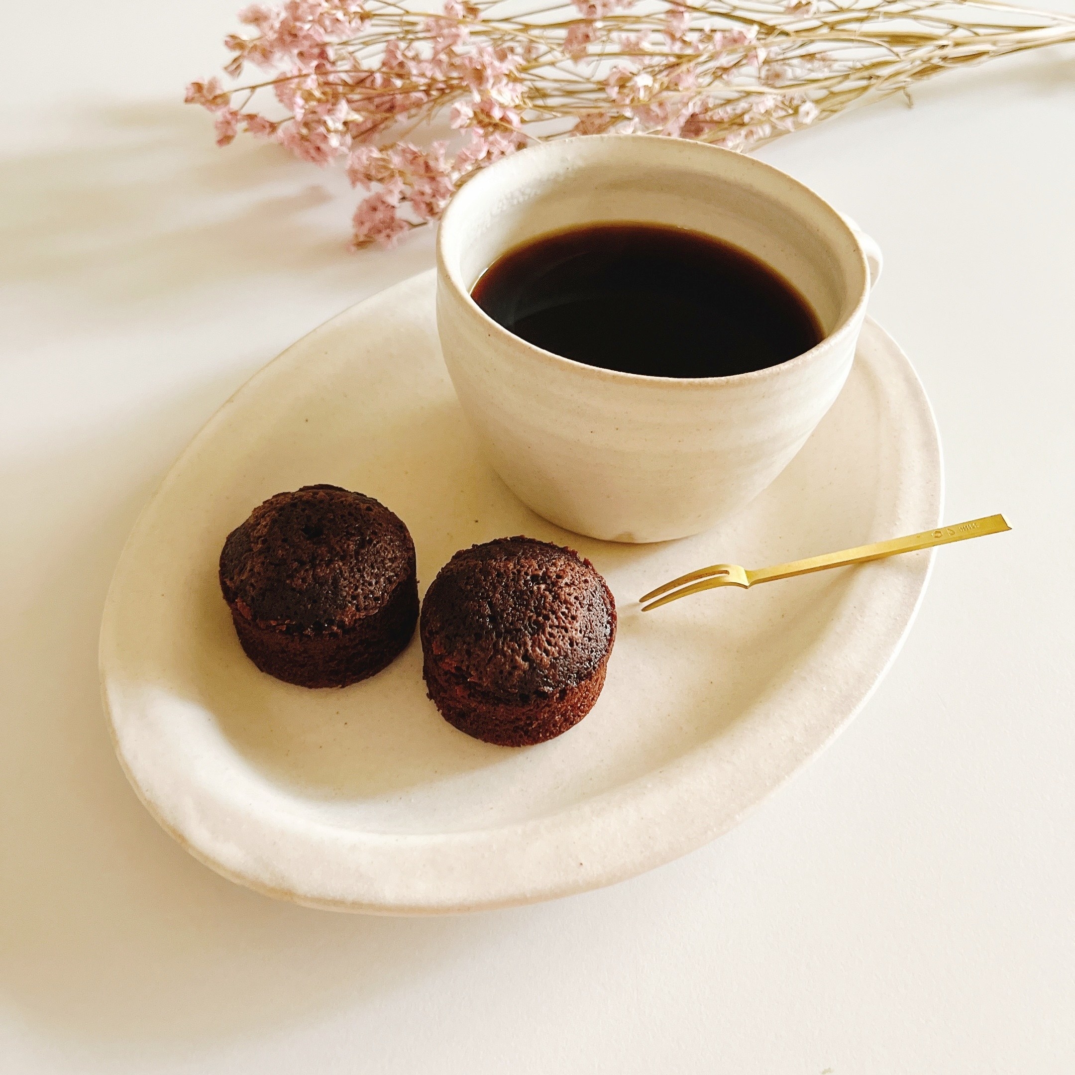 セブンイレブンのスイーツ「プチケーキショコラ 4個入り」