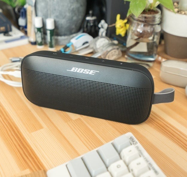 Bose】SoundLink Flex Bluetooth Speakerがアウトドアにも最適