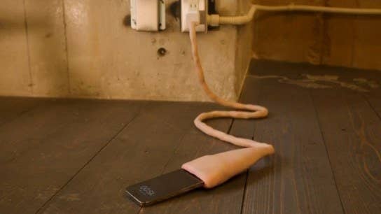 へその緒型充電ケーブル