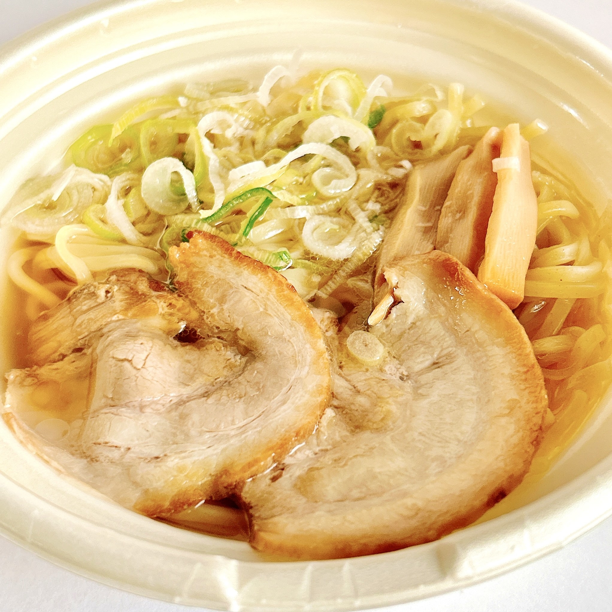セブン‐イレブンのオススメのラーメン「栃木の味 佐野ラーメン 日向屋監修」